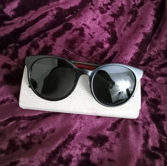 Gucci sunglasses - Picture 5 of 5